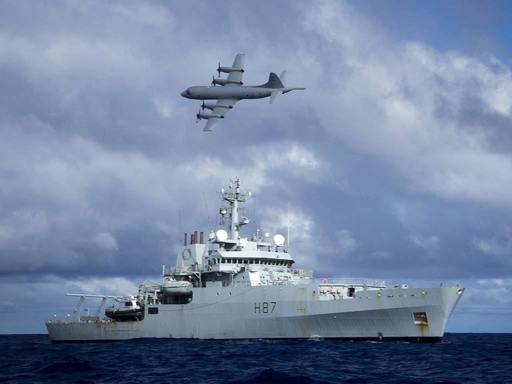 [untitled photo of people searching for the missing plane].Retrieved April 14, 2014, from:http://www.independent.co.uk/news/world/asia/malaysia-flight-mh370-french-satellite-debris-image-boosts-search-for-missing-plane-9210650.html