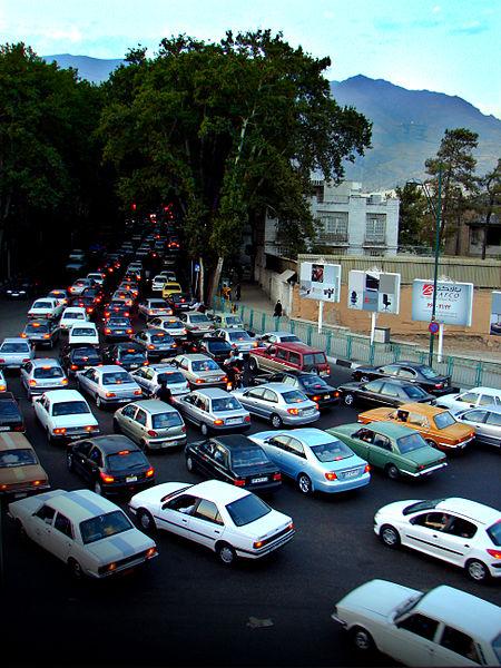 Barrier or no barrier, sitting in traffic at AAHS is inevitable. Photo via Wikimedia Commons under the Creative Commons license. https://commons.wikimedia.org/wiki/File:Valiasr_Traffic_Jam.jpg