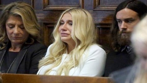 Kesha in court after hearing the court decision; used with permission by Wikimedia Commons