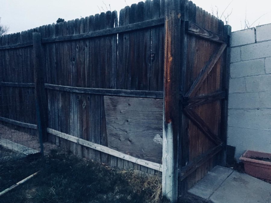 These bad fence repairs cant stop criminal from getting through! 