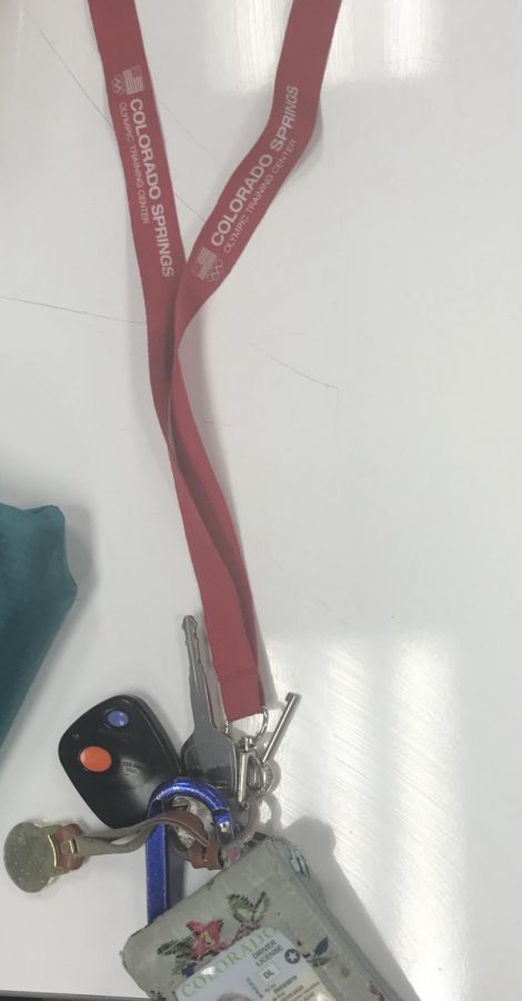 Sophomore Lauren Johnsons set of car keys easily resemble many car keys across Air Academy.